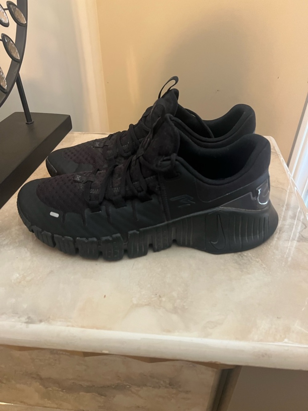 Nike Black Mesh Trainer Sneakers - Picture 3 of 5